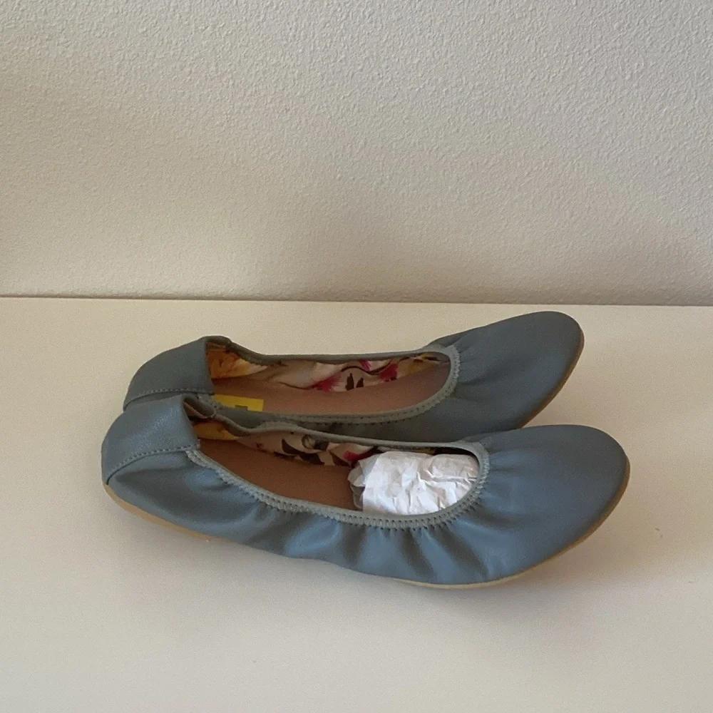 Journee Collection Gray Women's Ballet Flats